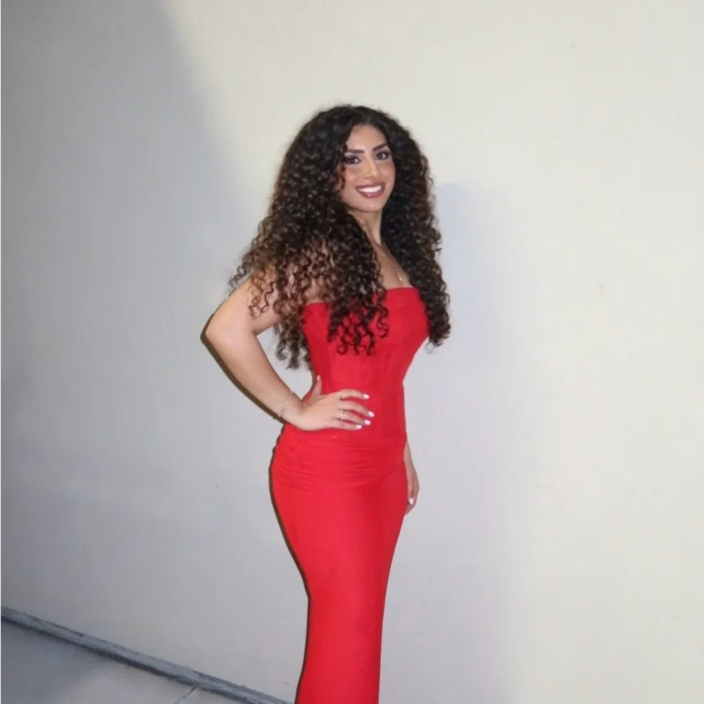 Chic Strapless Red Dress - Picture 2 of 5